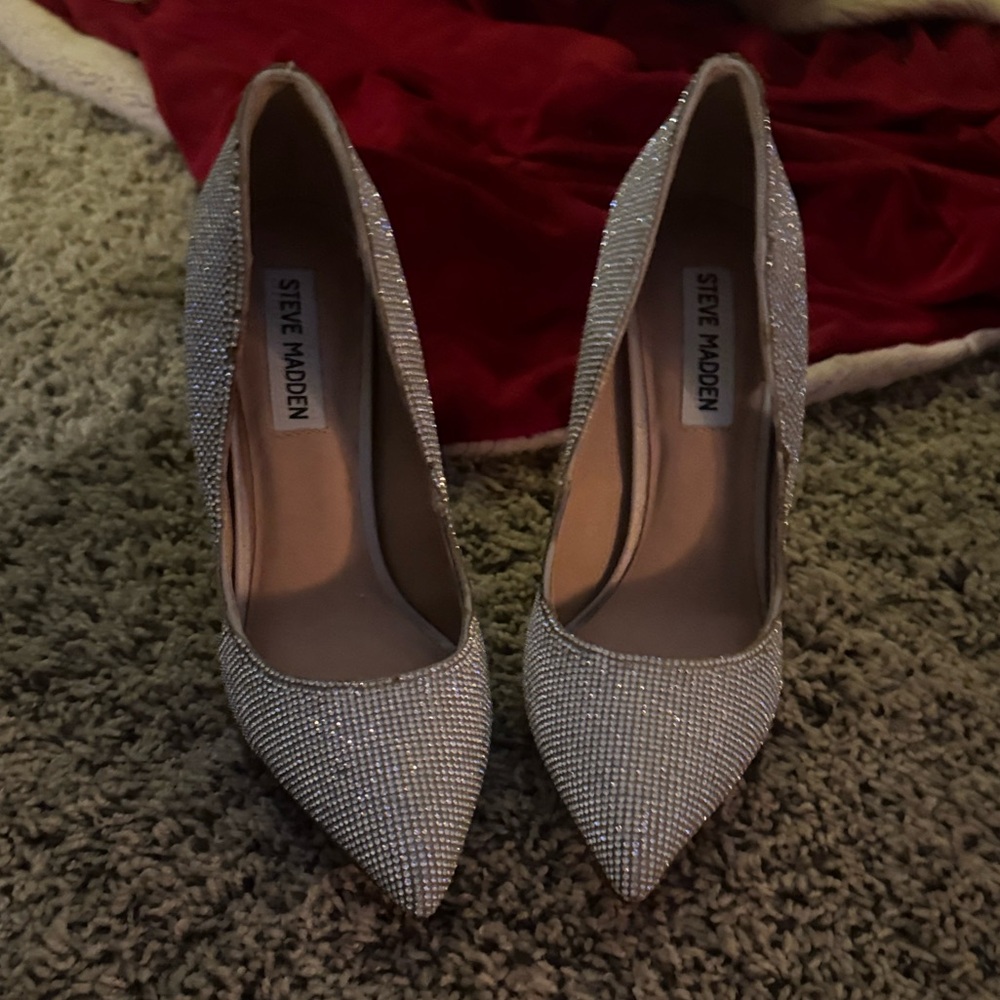 Steve Madden Glittering Silver Heels